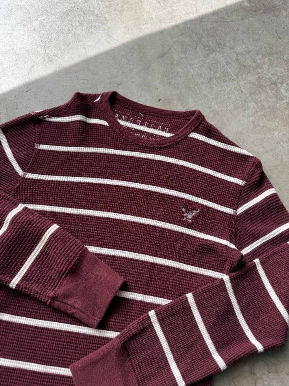American Eagle Waffle Knit Thermal Mens S Burgundy Striped Vintage Fit Crewneck